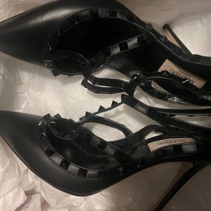 Valentino Rockstud caged pump 100mm in all black
